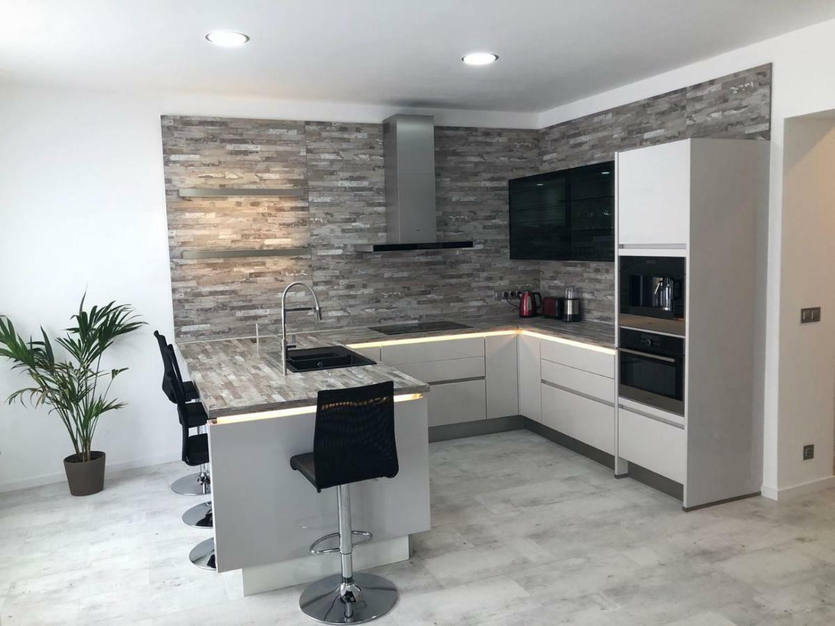 Luxusni Apartman Primo V Centru U Hotelu Thermal Karlovy Vary Exterior foto